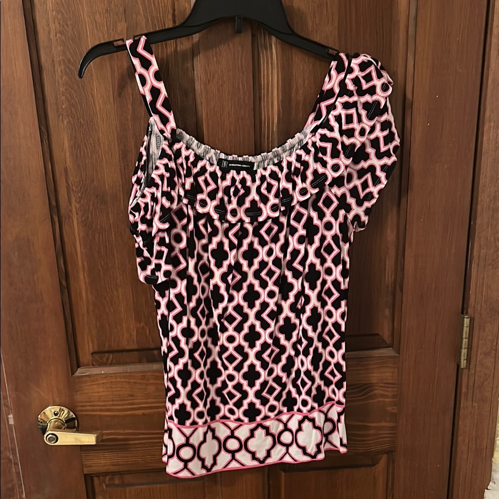 Stylish Pink and Black Geometric Women's Top